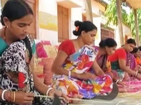 Advancing Women’s Empowerment through Cooperative Institutions