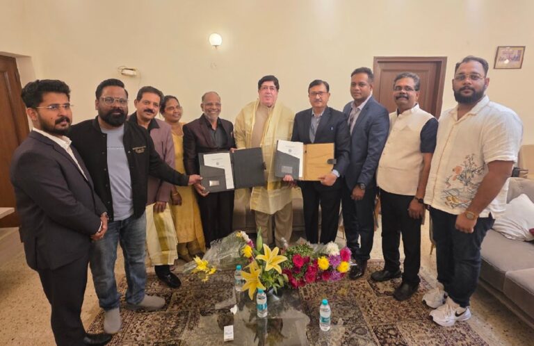 NCUI and Kairali MSCS leaders signing an MoU in New Delhi to promote carbon-smart agriculture and carbon credit generation for farmers.